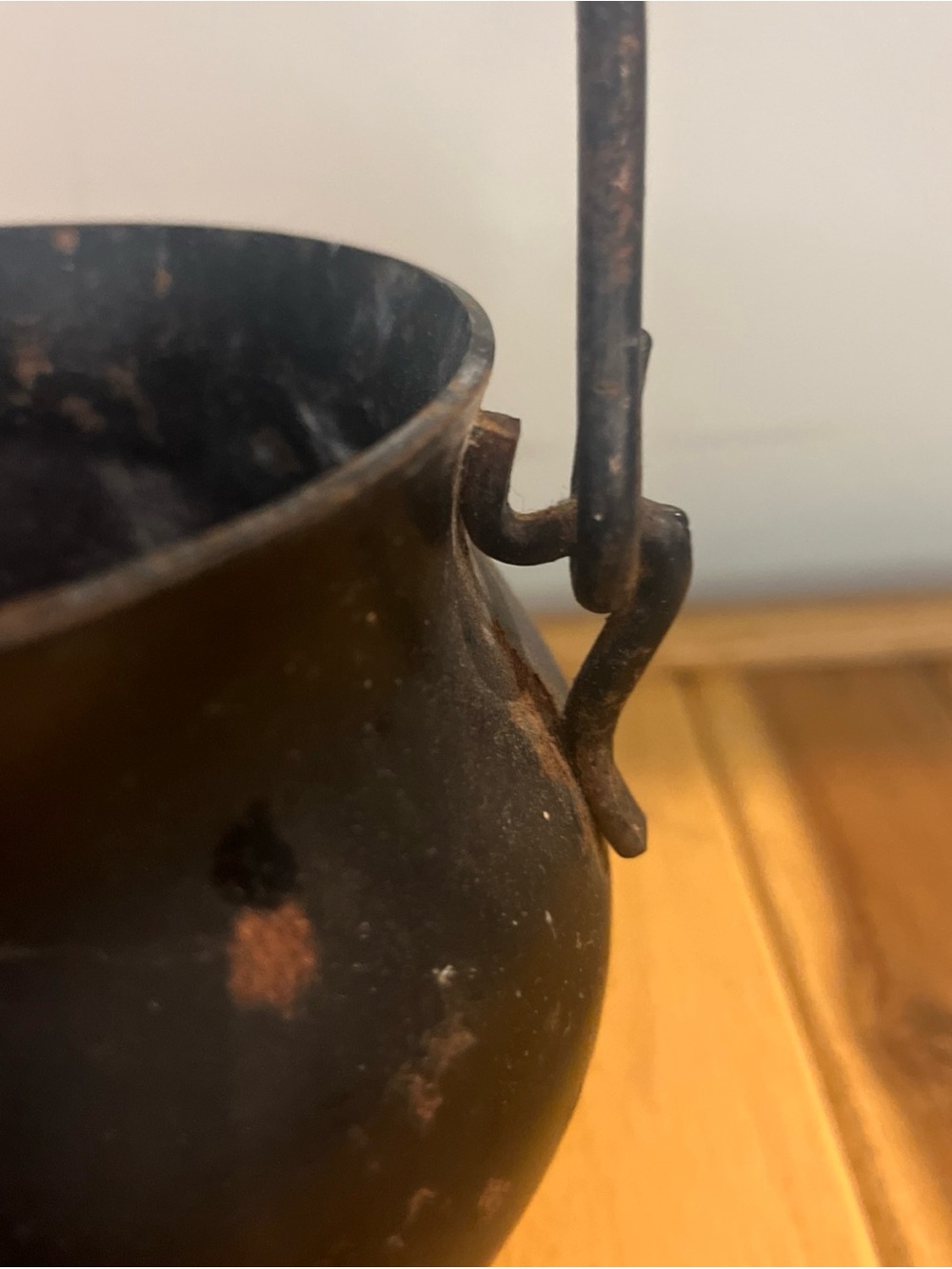 Antique-Style Black Iron Cauldron with Handle - Picture 3 of 7